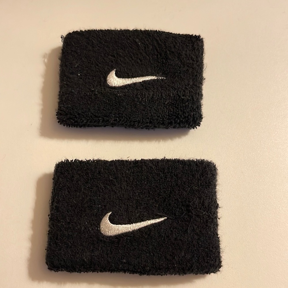 Nike Swoosh Wristband